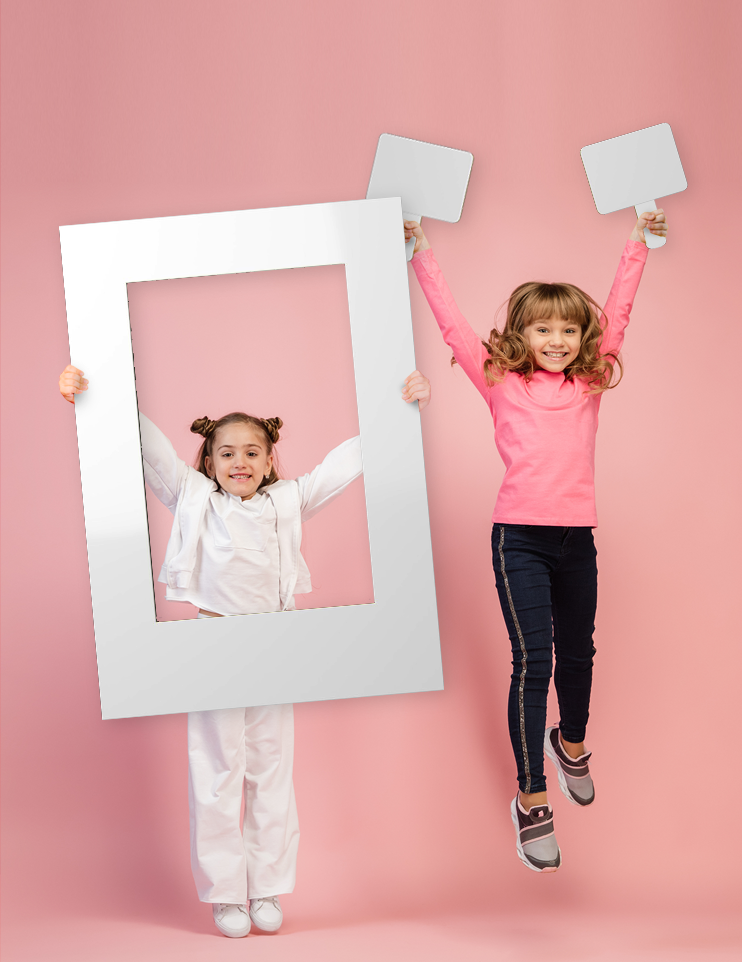 Dry erase photo frame for taking pictures + 2 photo plates
